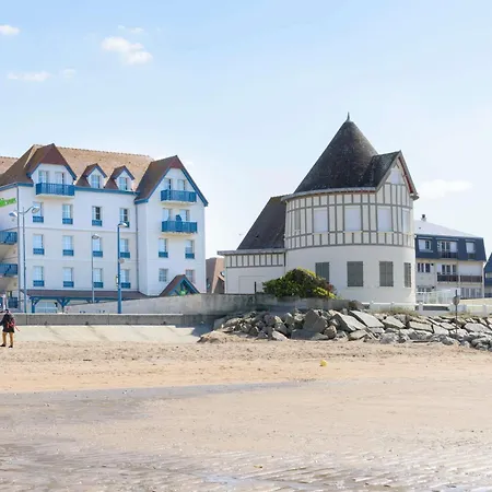 Ibis Styles Deauville ホテル 3*